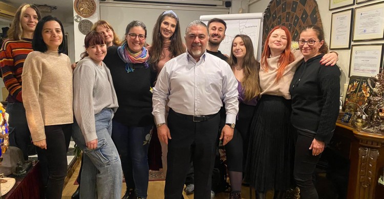 Onoarea de a fi Profesor - Master Psihodiagnoză, Psihoterapie Experientială Unificatoare (PEU) și Dezvoltare Personală - Universitatea din București